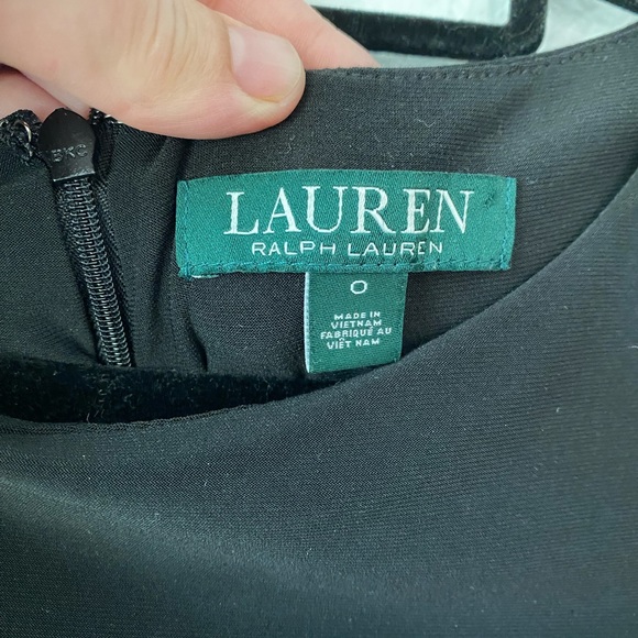 Gorgeous Ralph Lauren Black Dress with Sheer Sleeves Size 0. Never worn. - Picture 4 of 4